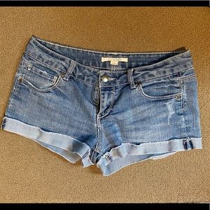 Forever 21 Shorts - Size 27